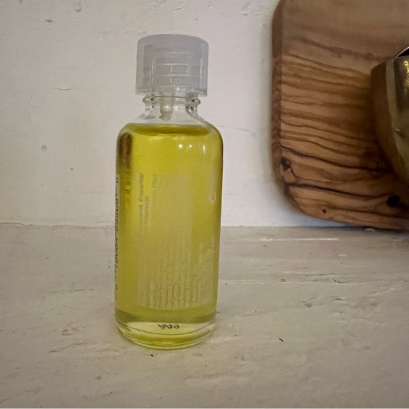 NEW Aveda beautifying composition oil - Picture 2 of 4